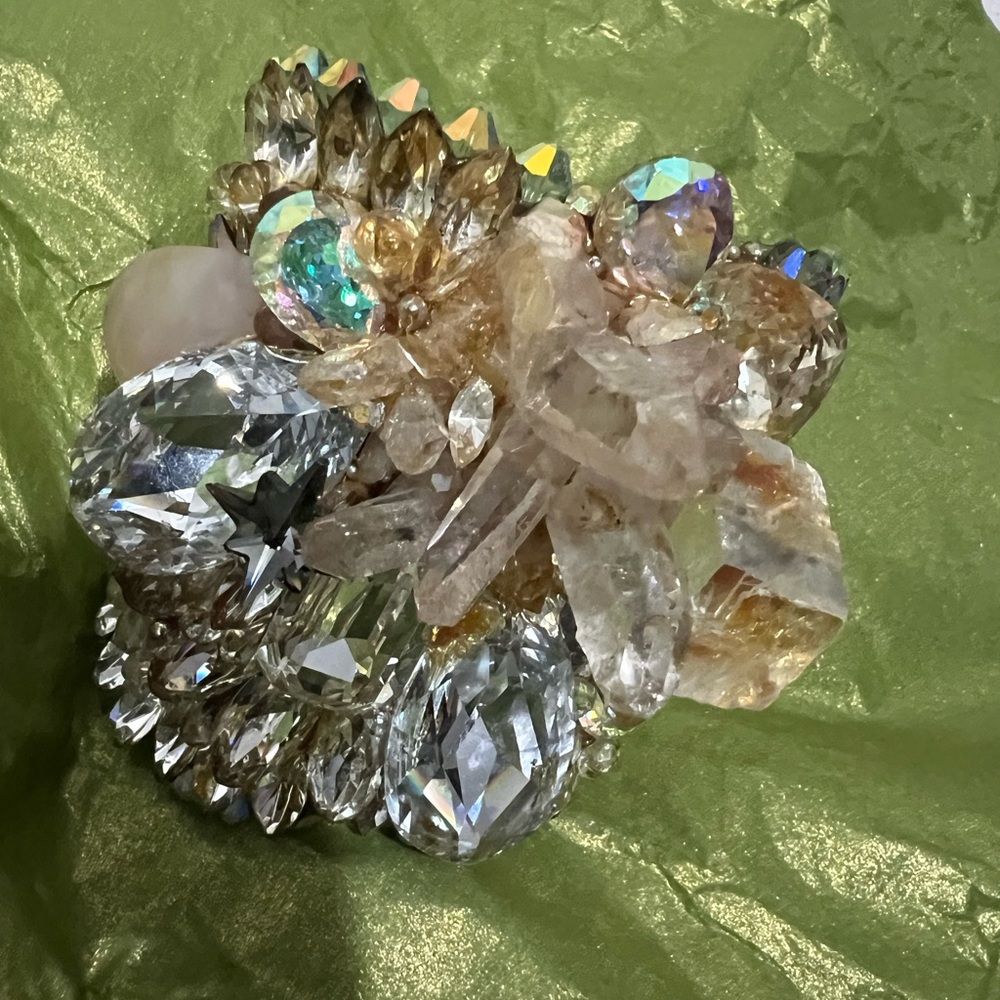 Just for measurements - NOT for sale Vintage Wendy Gell Gem Cuff